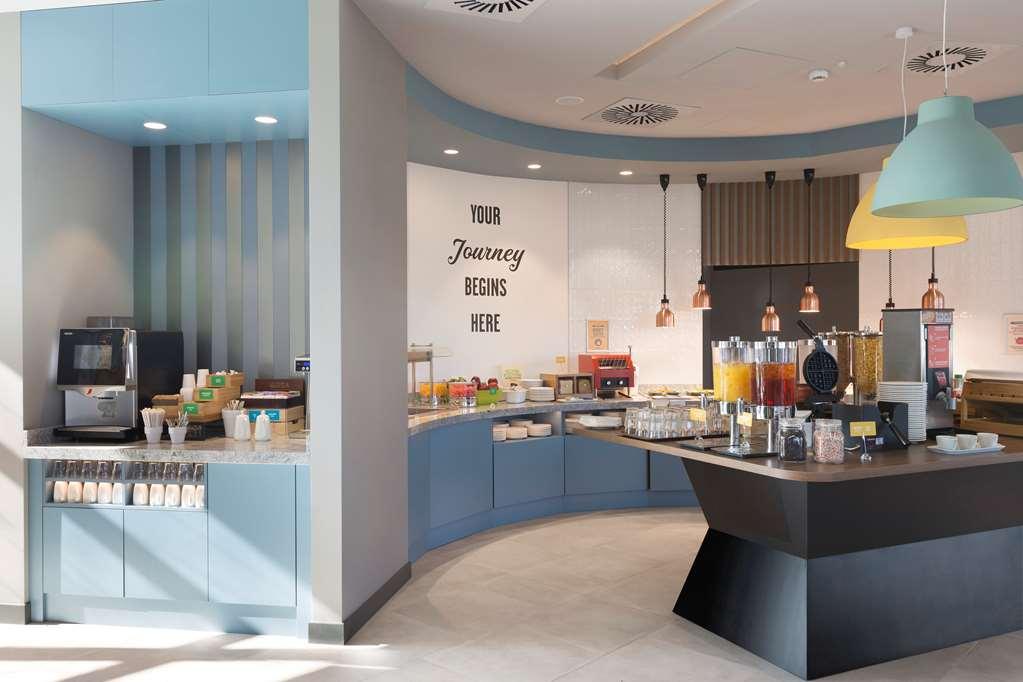 Hotel Hampton By Hilton Krakow Airport Balice Esterno foto